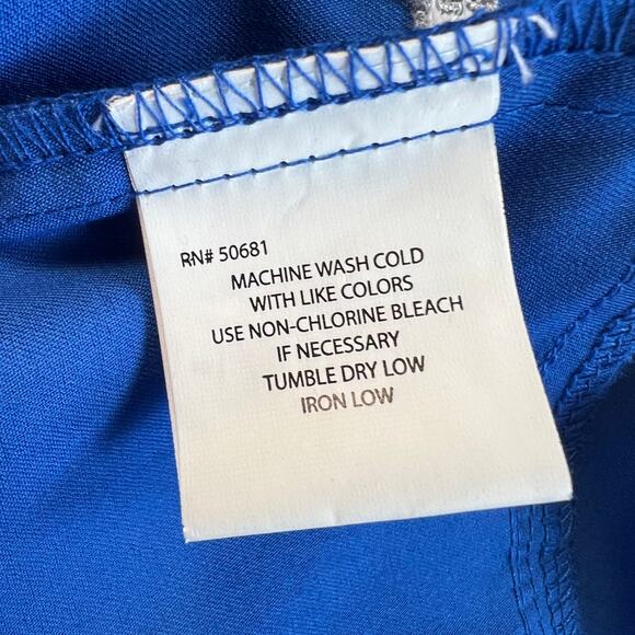 Barco Grey’s Anatomy 3 Pocket Low Rise Cargo Straight Leg Scrub Pants Size LT - Picture 7 of 10